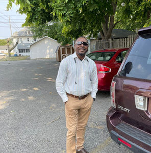 Meet your Posher, Lesly